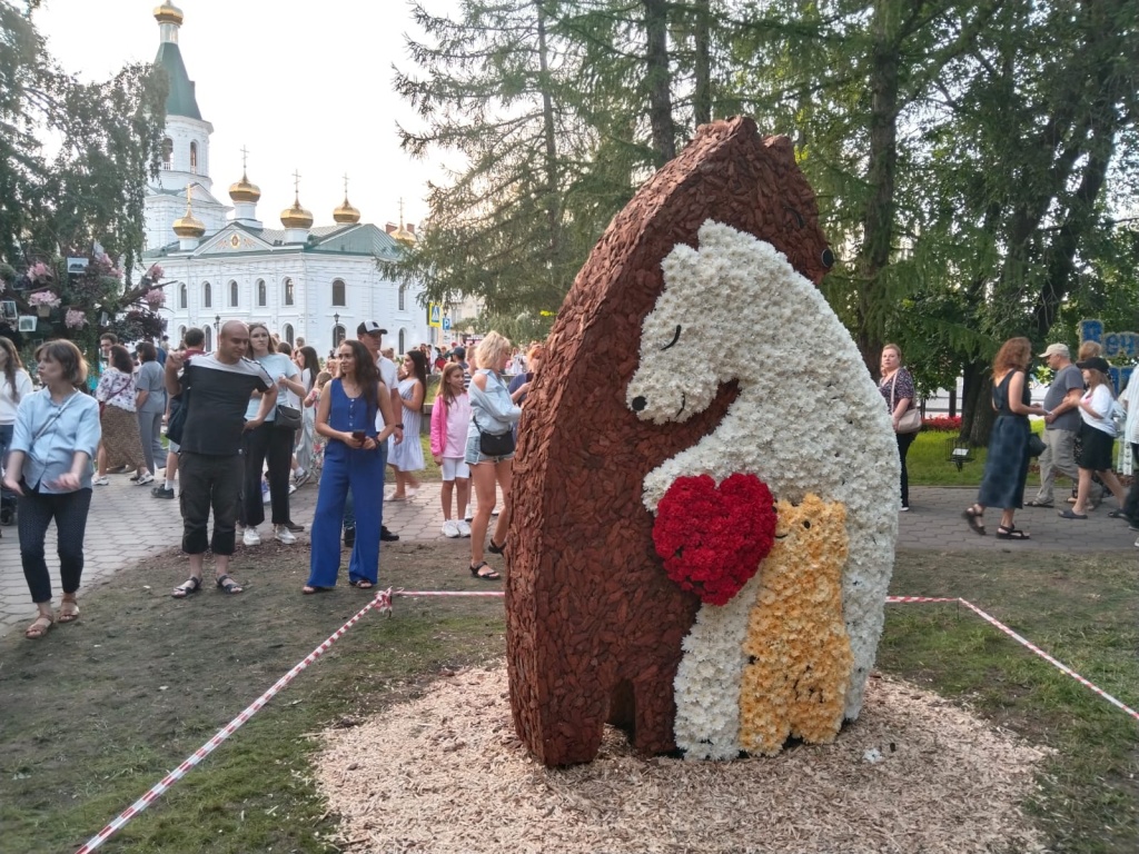 В Омске открылась выставка «Флора»