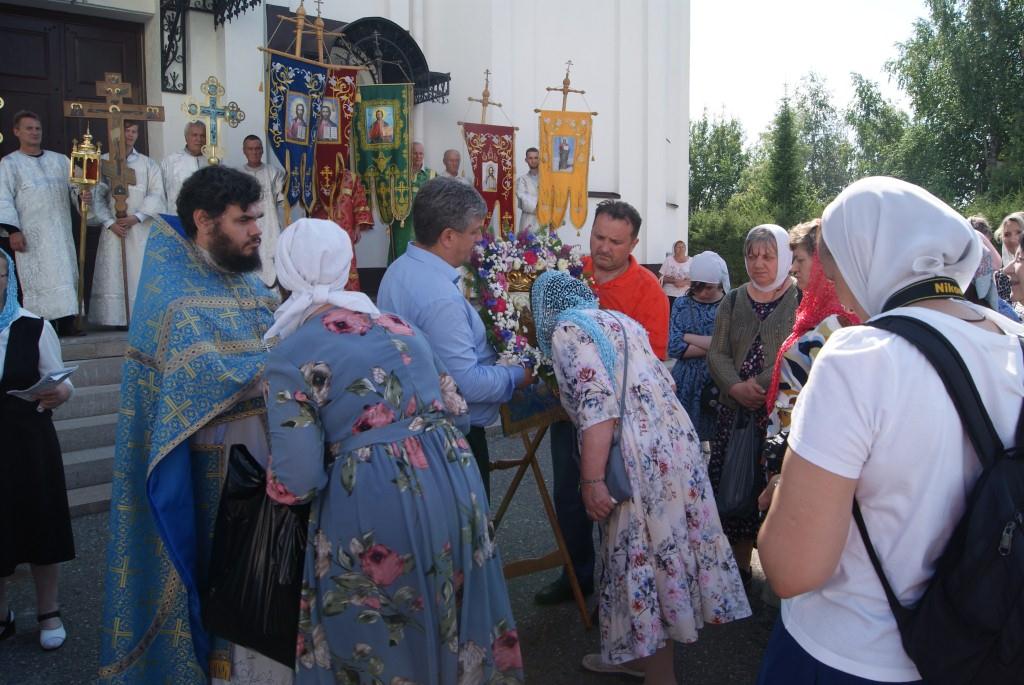 Престольный праздник храма в честь иконы Божией Матери «Почаевская» в городе Нефтеюганске