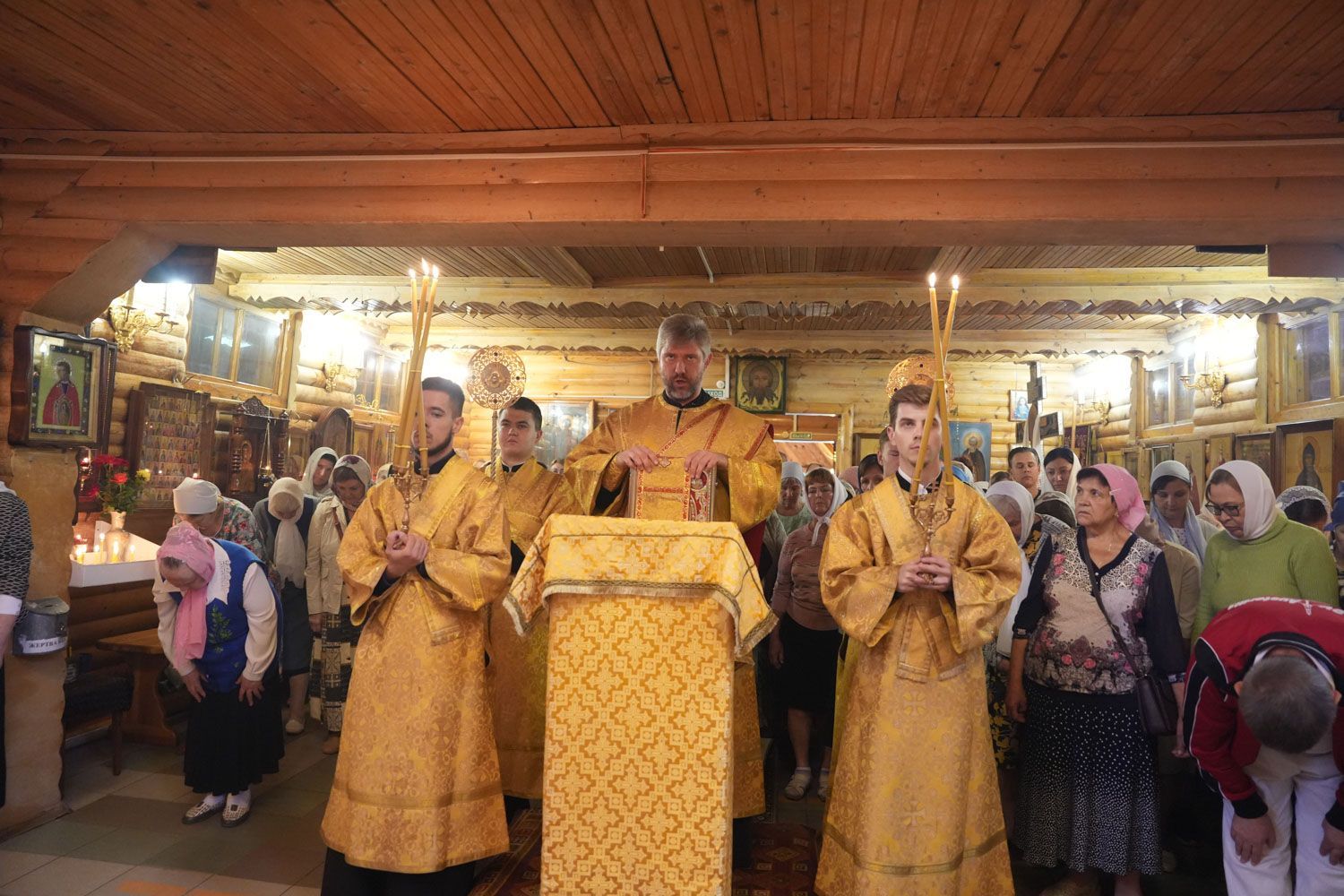 Божественная Литургия в храме во имя Иоанна воина г. Самары