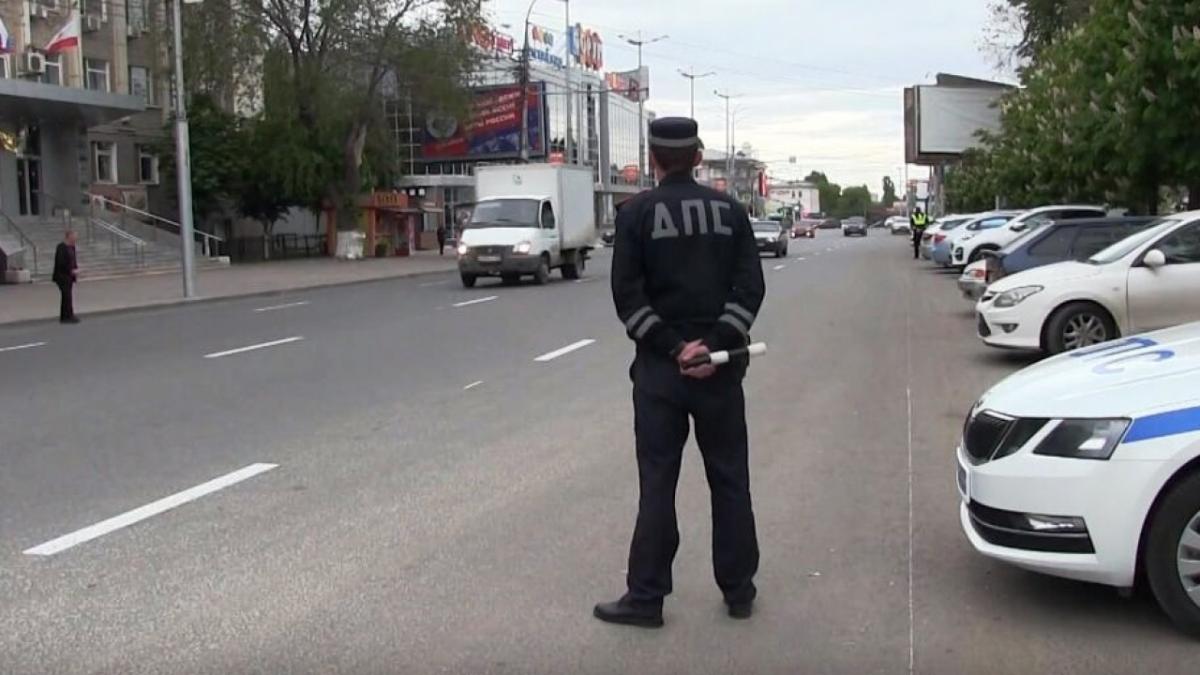 Саратовские автоинспекторы примут граждан приграничных регионов вне очереди