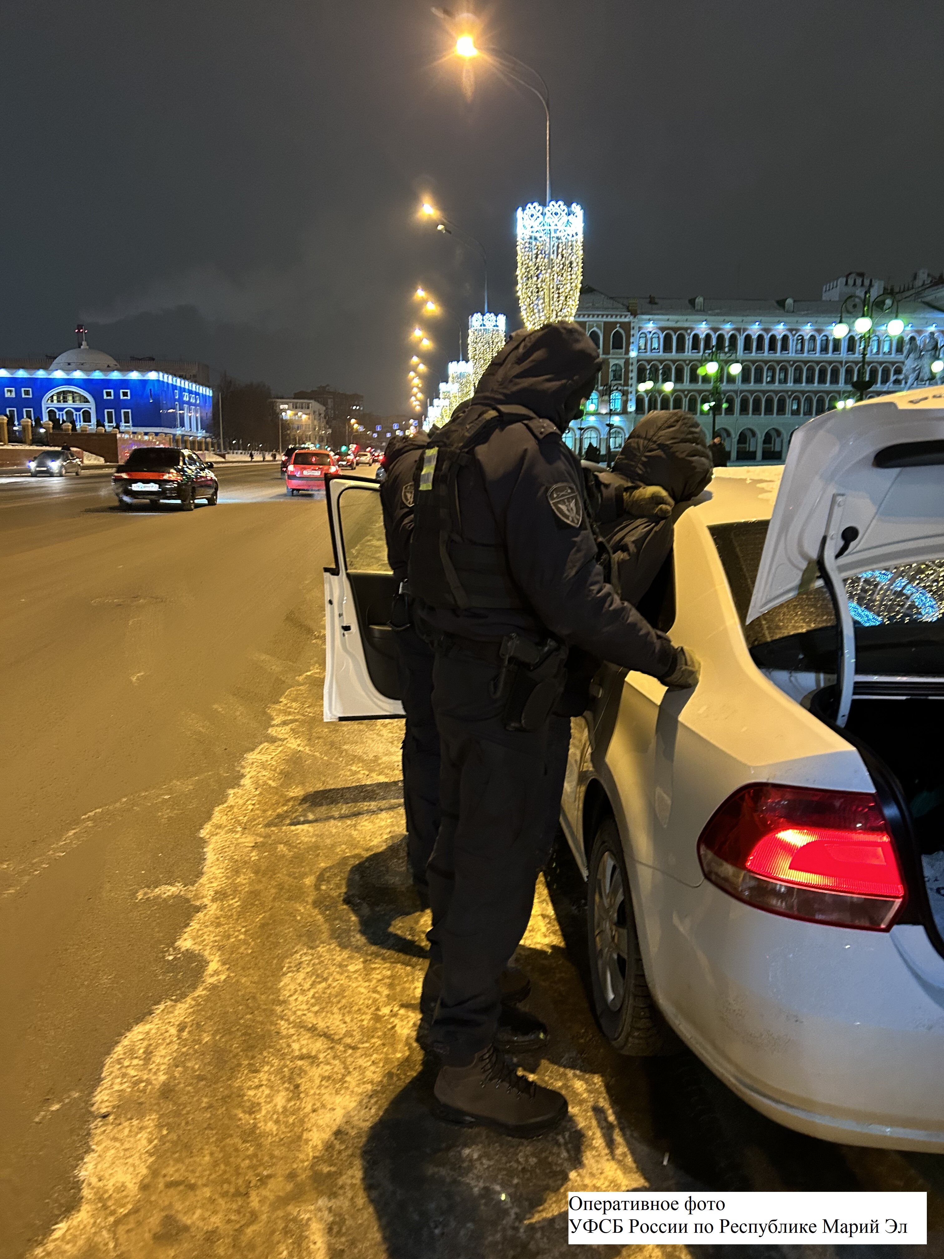 Главные новости за 16 августа, Йошкар-Ола: ФСБ поймала сотрудника Росреестра, Подросток устроил аварию и другие