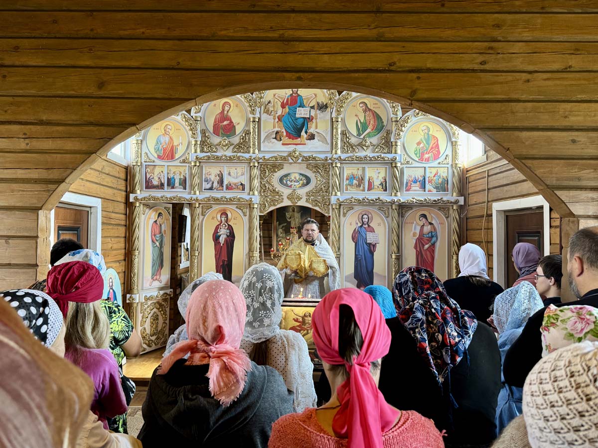 В Вознесенском храме-часовне села Большое Терюшево состоялась Божественная литургия