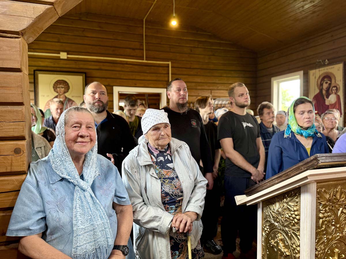 В Вознесенском храме-часовне села Большое Терюшево состоялась Божественная литургия