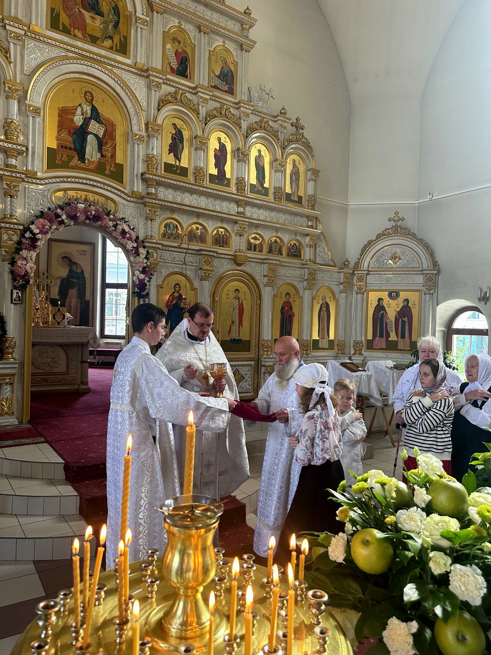 Праздник Преображения Господня в храме великомученика и целителя Пантелеимона г.Нижневартовска