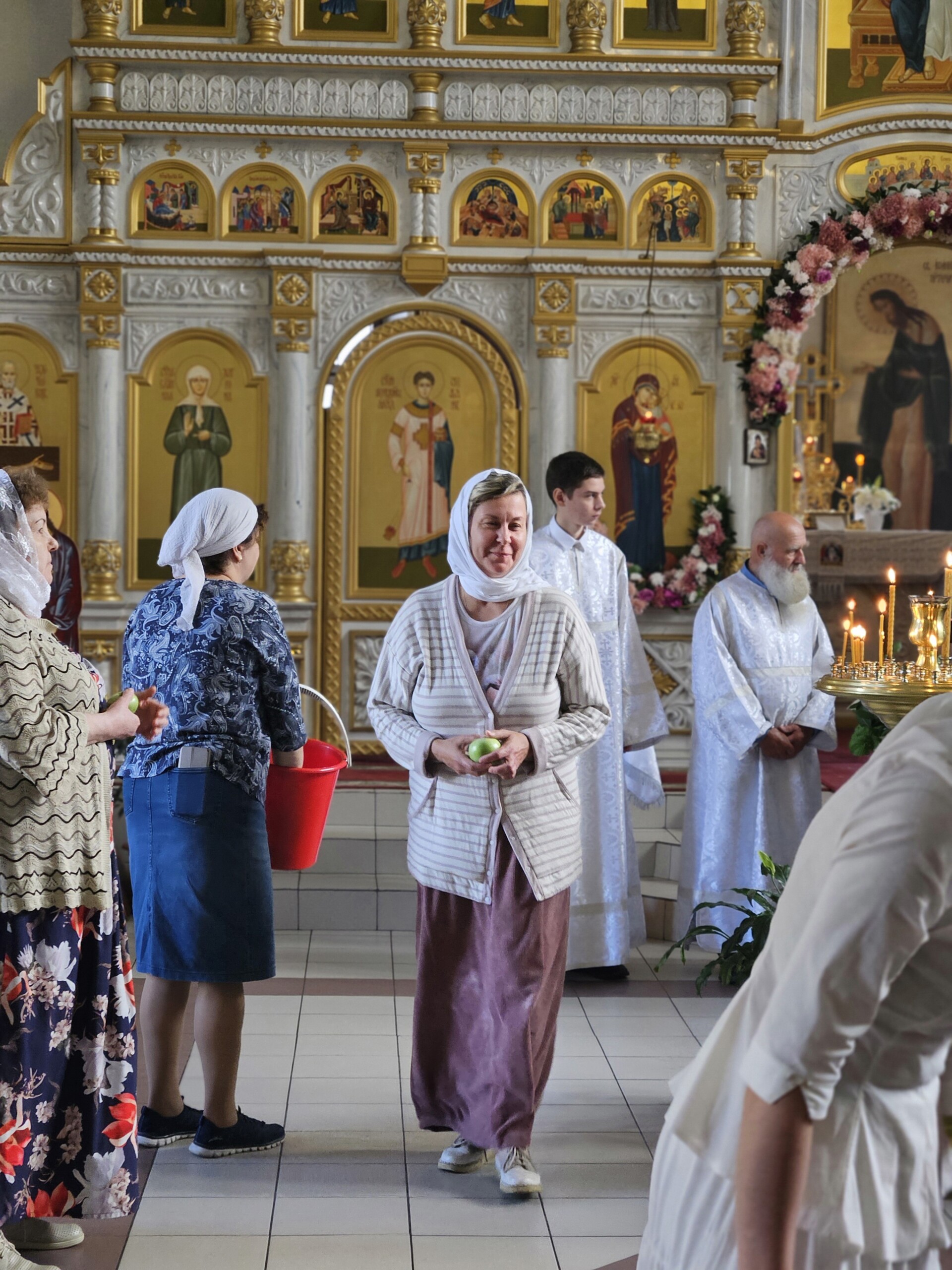 Праздник Преображения Господня в храме великомученика и целителя Пантелеимона г.Нижневартовска