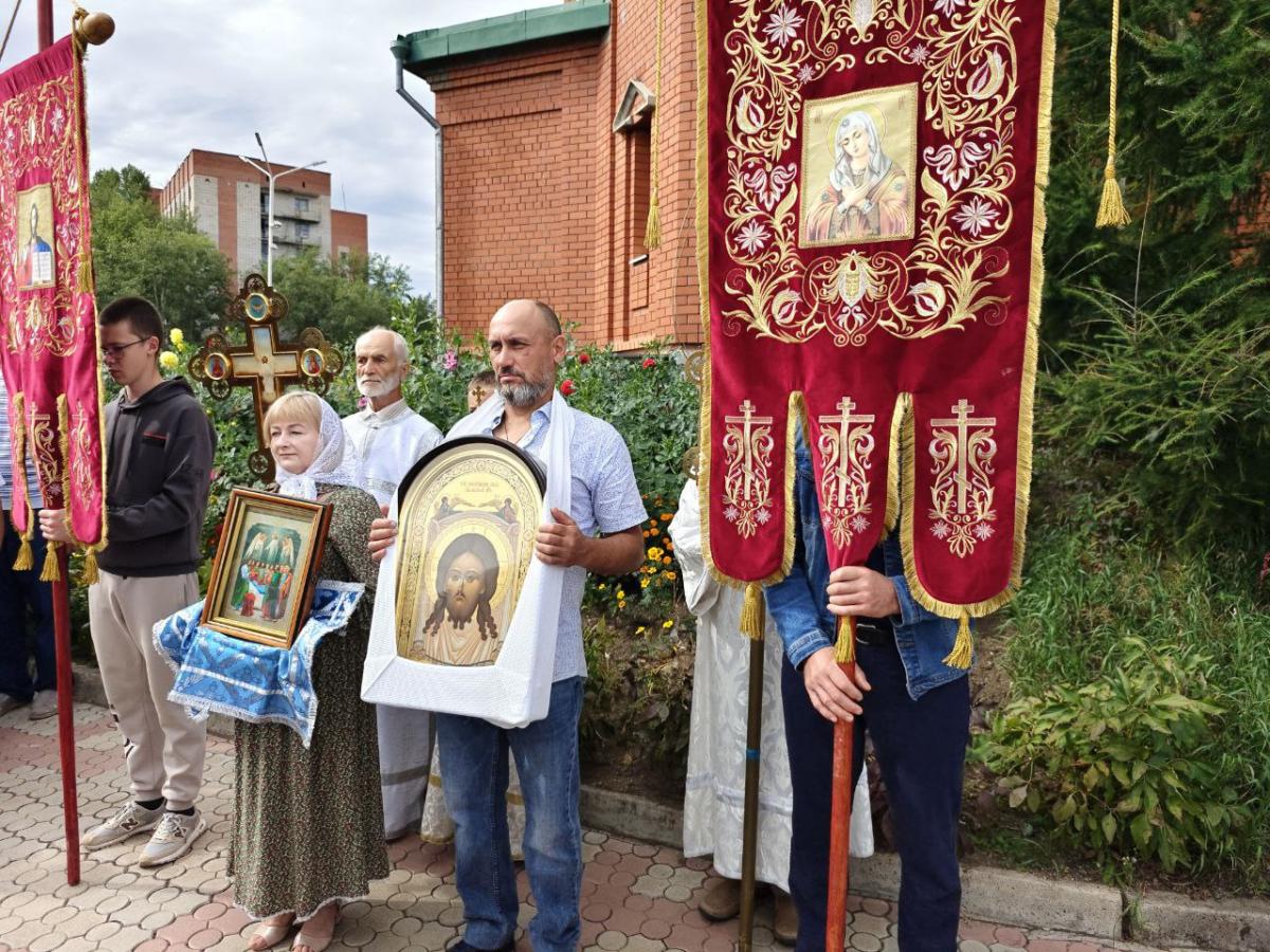 В праздник Нерукотворного Образа Спасителя архипастыри Забайкальской митрополии совершили Литургию в Спасском соборном храме в Краснокаменске