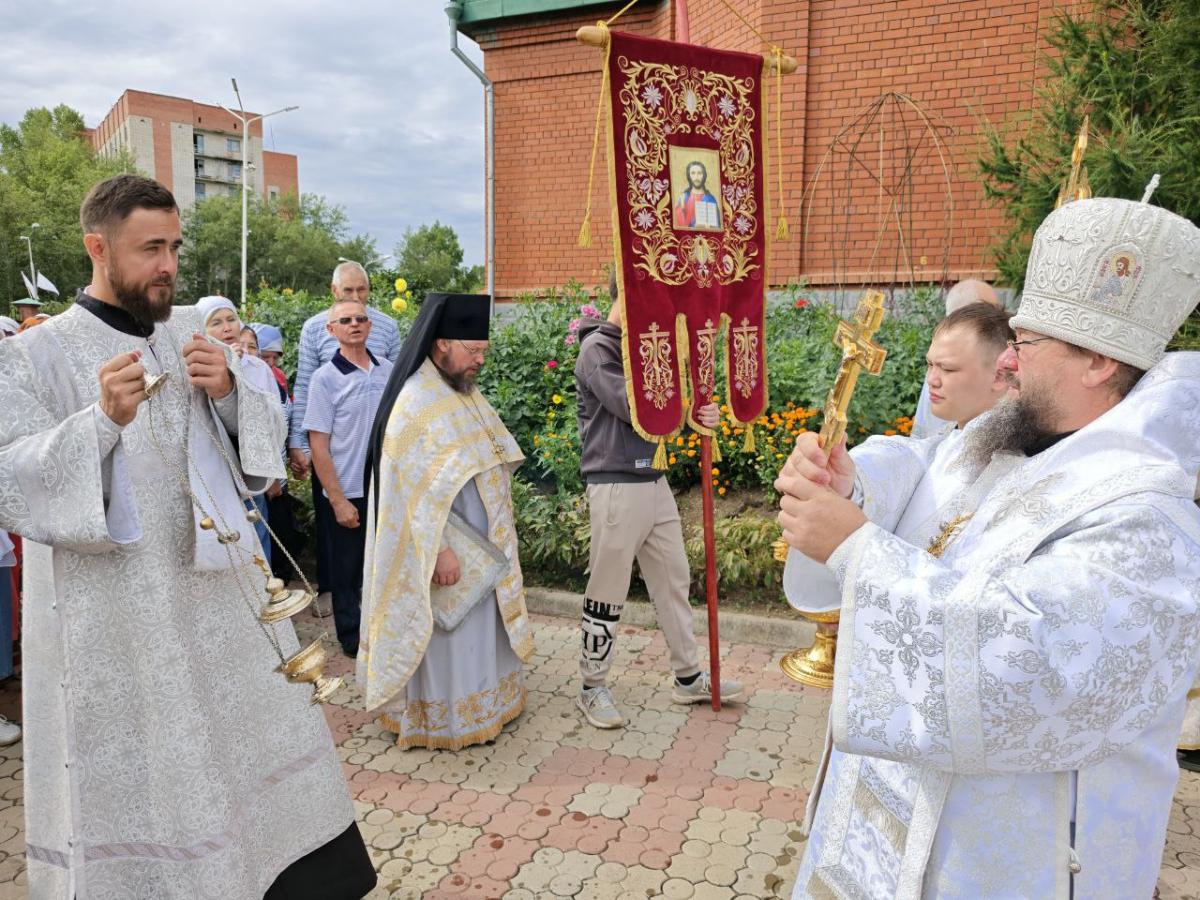 В праздник Нерукотворного Образа Спасителя архипастыри Забайкальской митрополии совершили Литургию в Спасском соборном храме в Краснокаменске