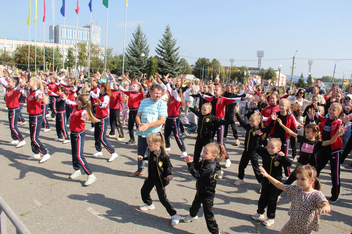 Предъюбилейный праздник. Дружба и спорт объединяют новочебоксарцев