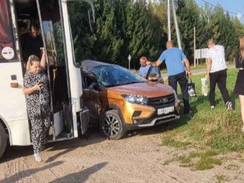 Под Ельней пожилая женщина погибла в жутком ДТП с автобусом