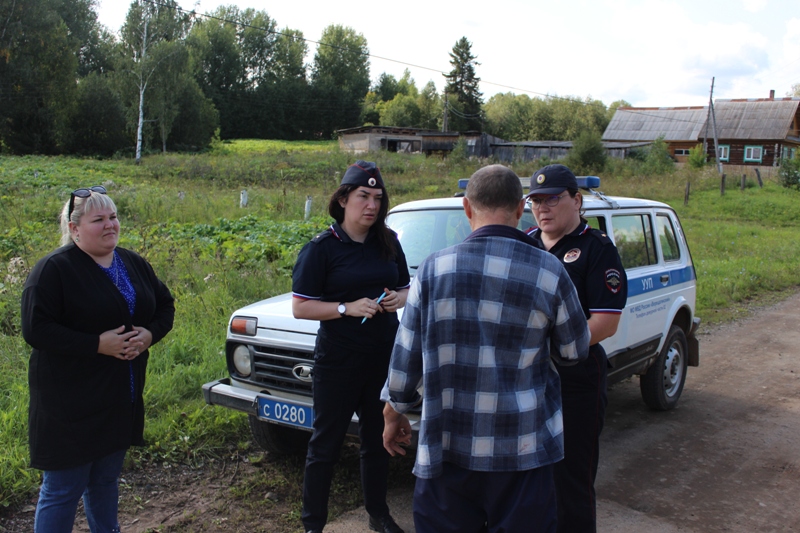 В Верещагинском городском округе полицейские посетили неблагополучные семьи