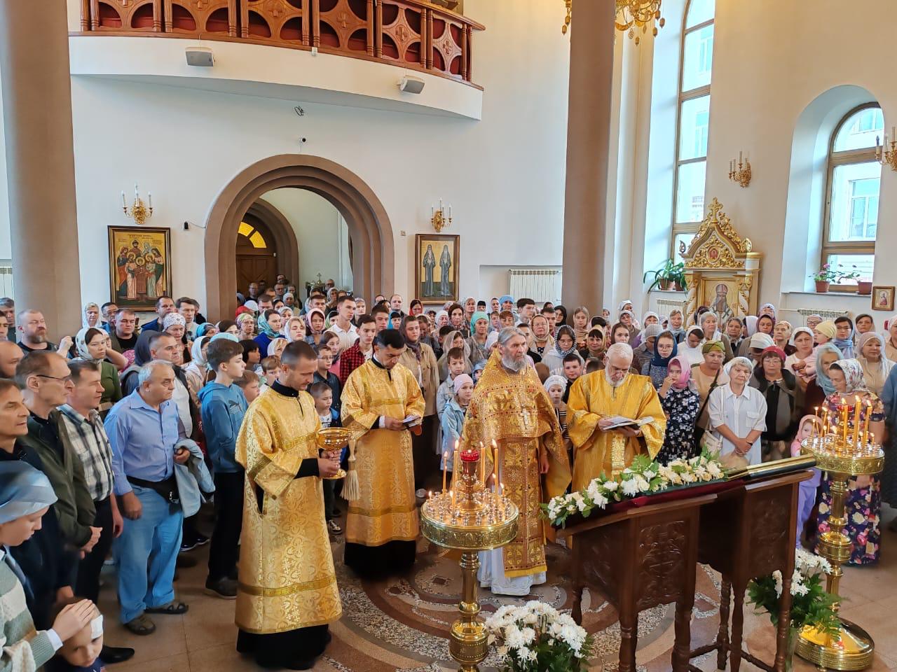 В храмах Читинской епархии благословили на успехи в новом учебном году