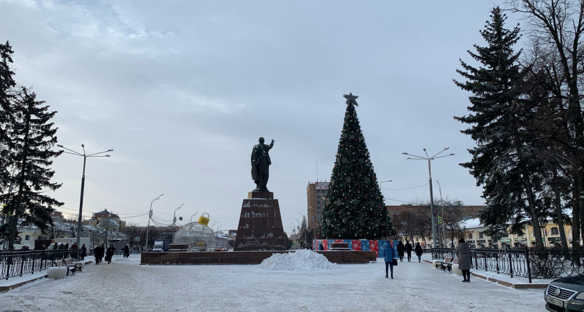 Праздничные дни меняют из-за обстановки в стране: новогодние каникулы 2024-2025 уже не будут такими, как раньше