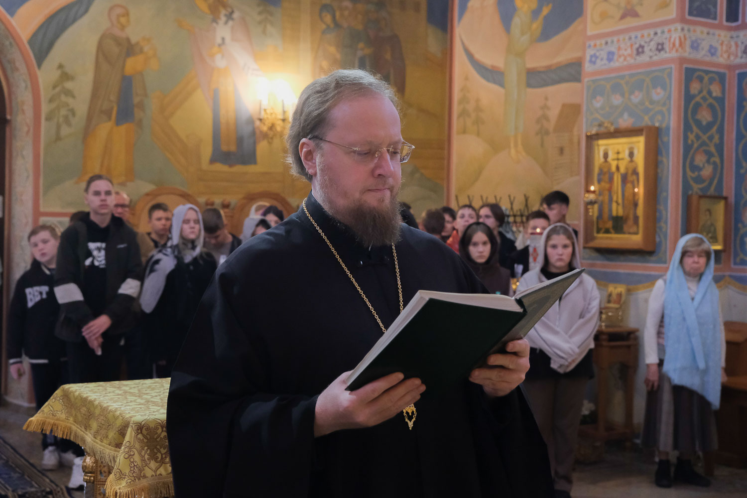 Правящий архиерей совершил всенощное бдение в храме иконы Божией Матери «Всецарица» города Красноярска