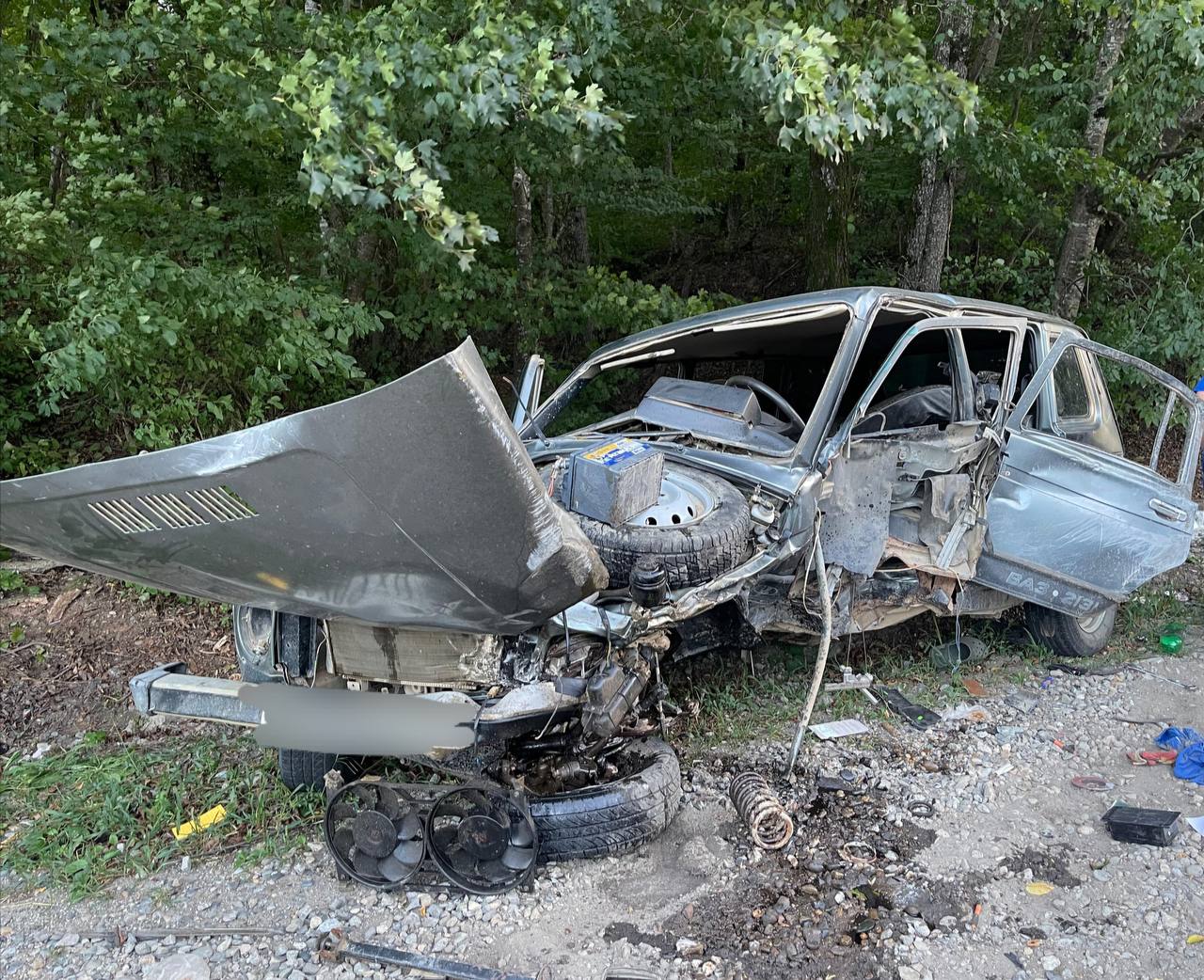 Под Горячим Ключом в лобовом ДТП погиб один человек и четверо пострадали