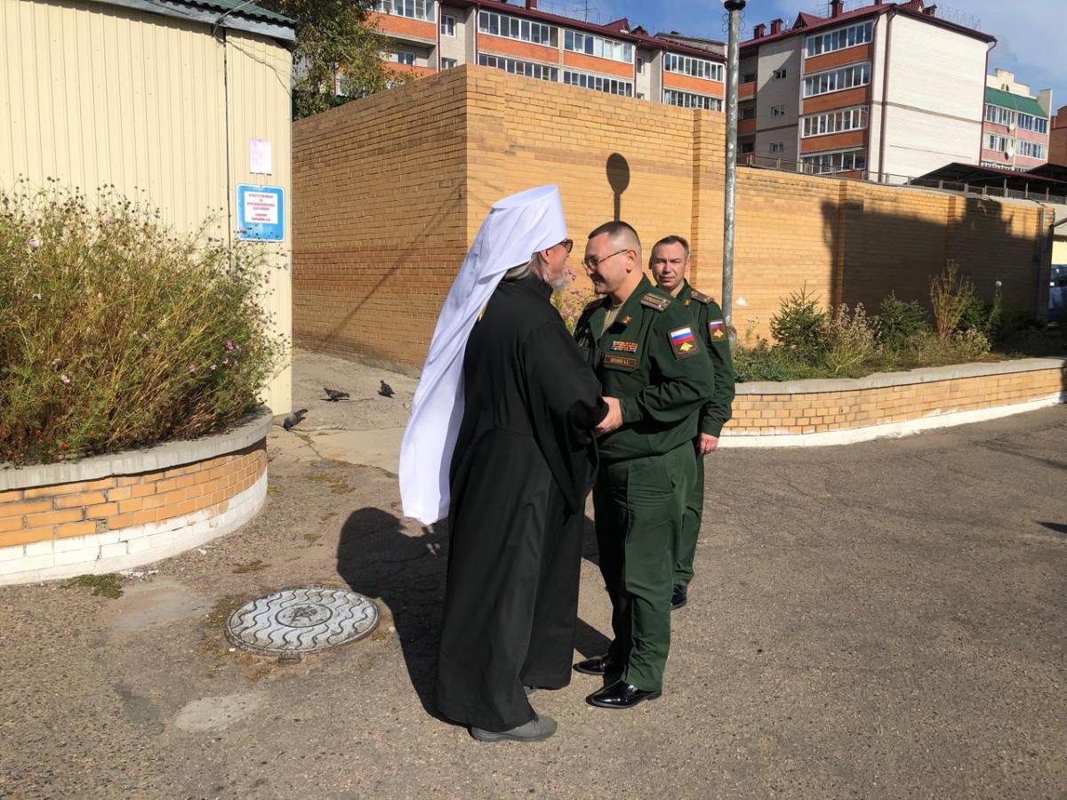 В Чите чудотворный список Казанской иконы Божией Матери был доставлен в военный госпиталь