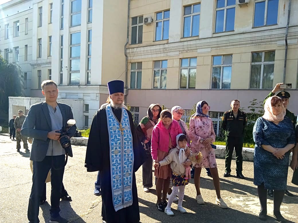 В Чите чудотворный список Казанской иконы Божией Матери был доставлен в военный госпиталь