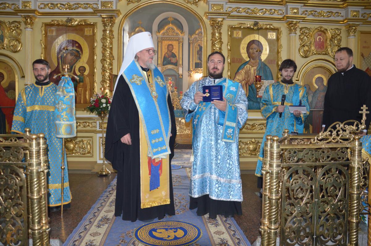 В кафедральном соборе в Чите совершены богослужения перед чудотворным списком Казанской иконы Божией Матери