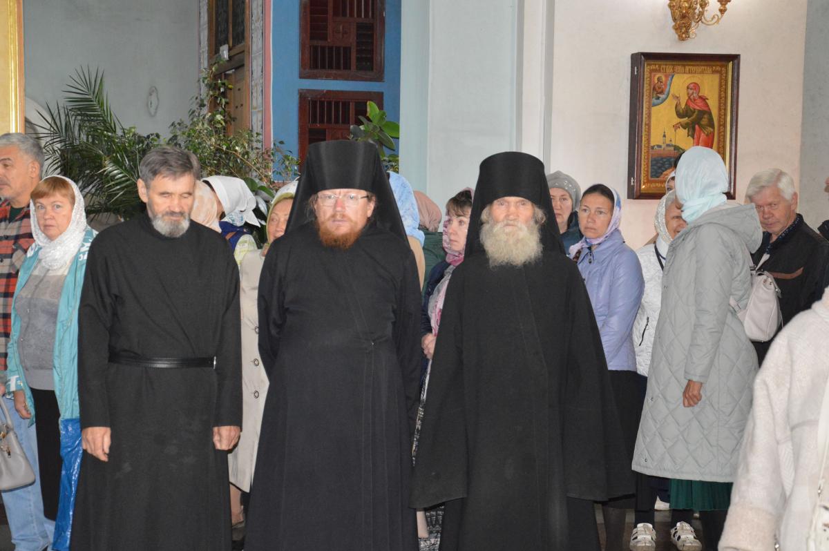 В кафедральном соборе в Чите совершены богослужения перед чудотворным списком Казанской иконы Божией Матери