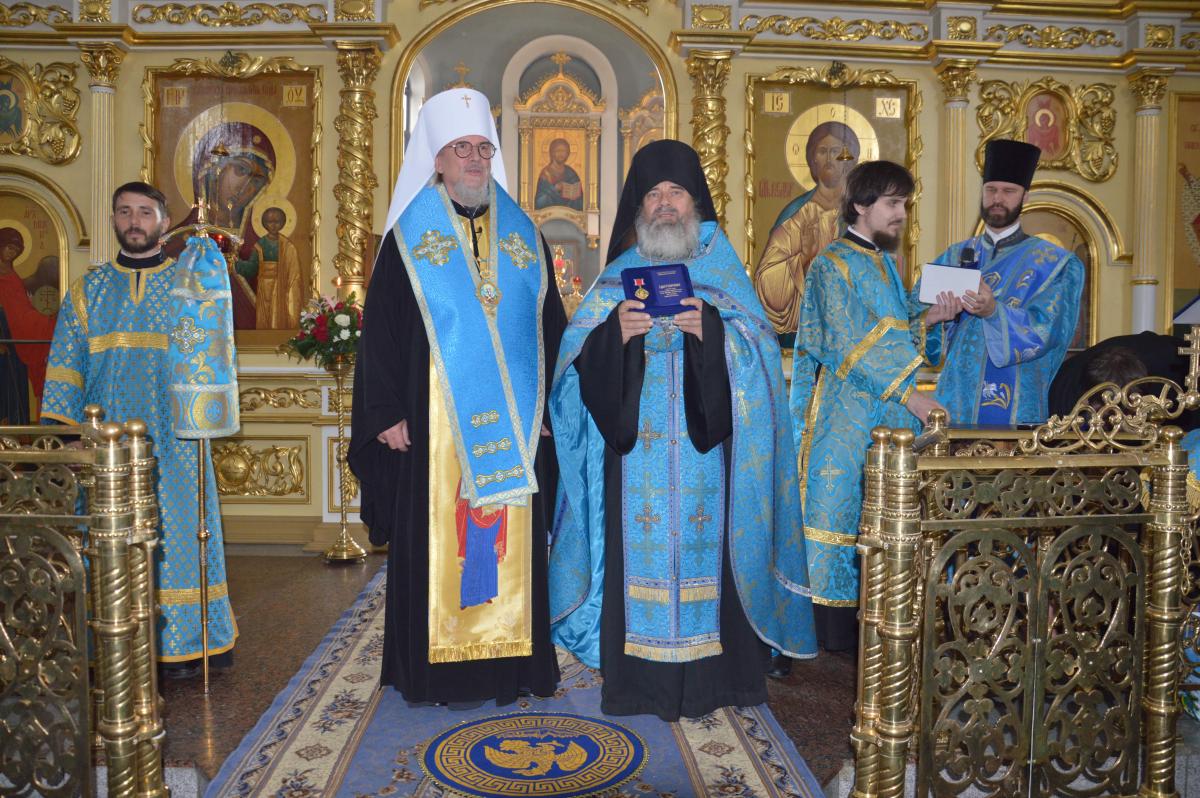 В кафедральном соборе в Чите совершены богослужения перед чудотворным списком Казанской иконы Божией Матери