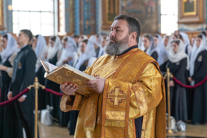 В праздник Собора Воронежских святых митрополит Воронежский и Лискинский Сергий возглавил Божественную литургию в сослужении Преосвященных Архипастырей и сонма духовенства