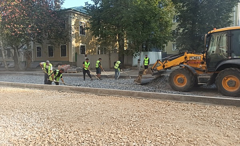 Дорогу на улице Славянской стилизуют под мостовую начала XIX века