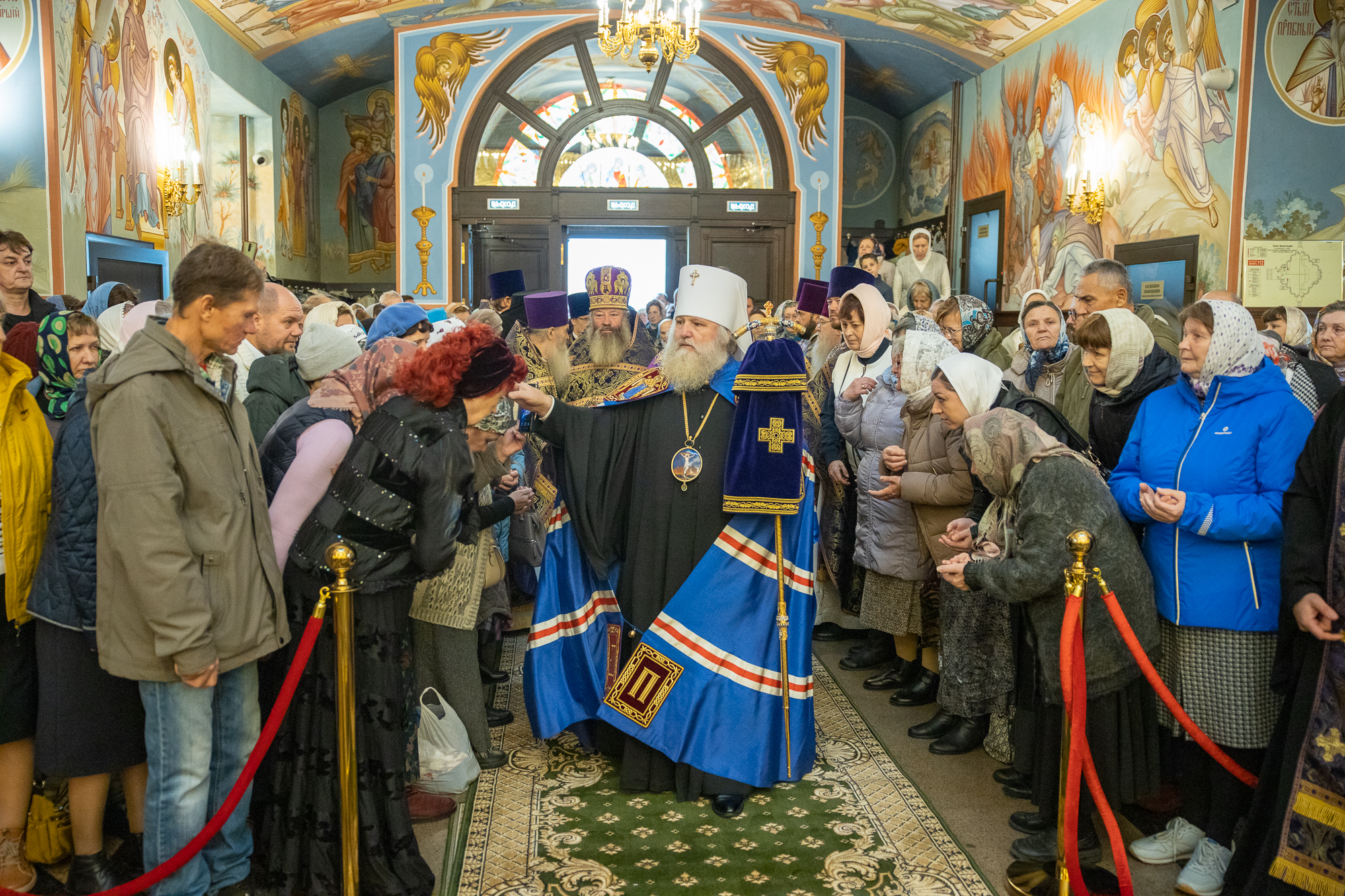 В Сургут прибыла чудотворная Казанская икона Божией Матери