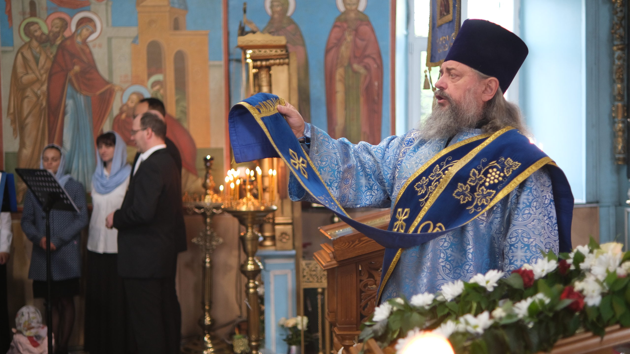 Престольный праздник церкви Сретения Владимирской иконы Божией Матери