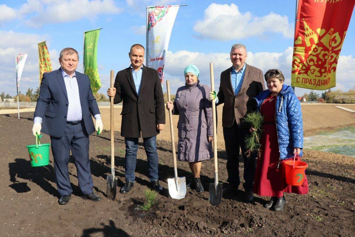 В Татарстане проверили ход капремонта поликлиники, школы искусств и больницы