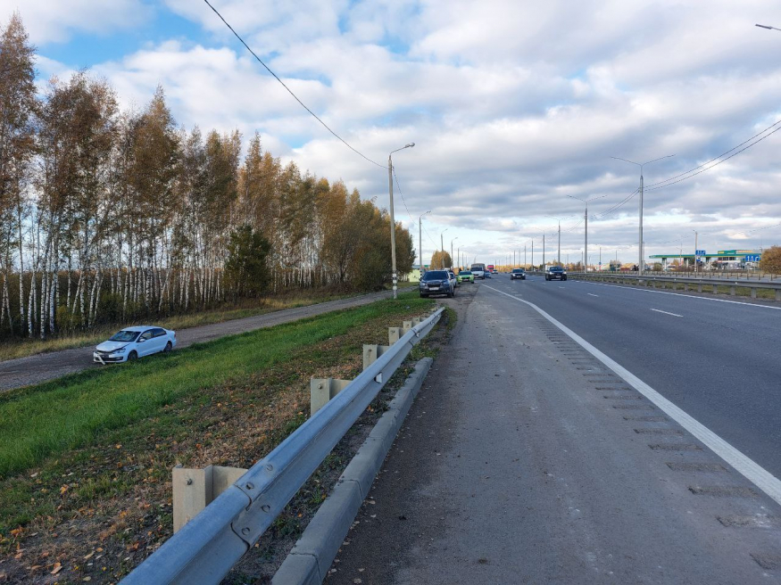 В Заокском районе легковушка сбила пенсионера и врезалась в опору ЛЭП