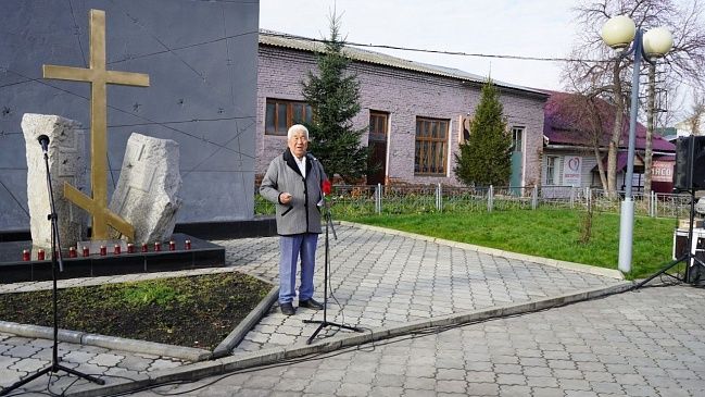 В Горно-Алтайске состоялся митинг, посвященный Дню памяти жертв политических репрессий