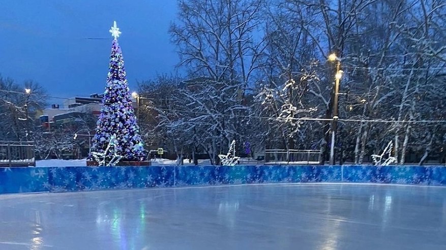 В Кочуровском парке зальют каток за полмиллиона рублей