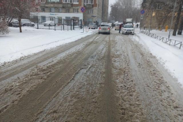 В Новосибирске рассказали о самых неочищенных дорогах