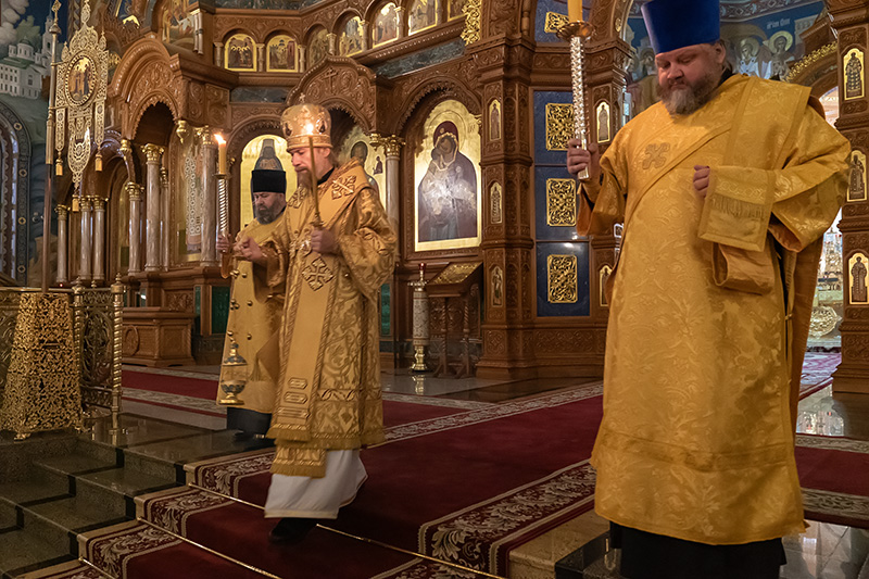 Накануне воскресного дня Правящий Архиерей возглавил служение всенощного бдения