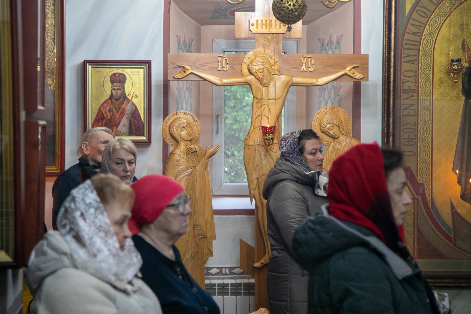 Архипастырское богослужение в Знаменском храме Иоанно-Богословской Макаровской обители