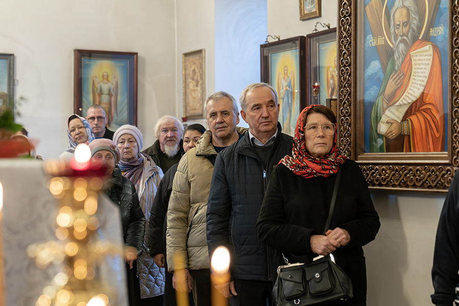 Епископ Воронежский и Лискинский Леонтий совершил архипастырский визит в с. Чертовицы Рамонского района