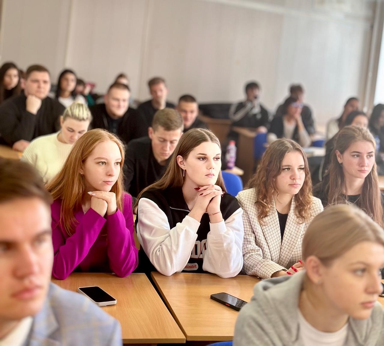 В Институте состоялся круглый стол по актуальным проблемам защиты прав детей