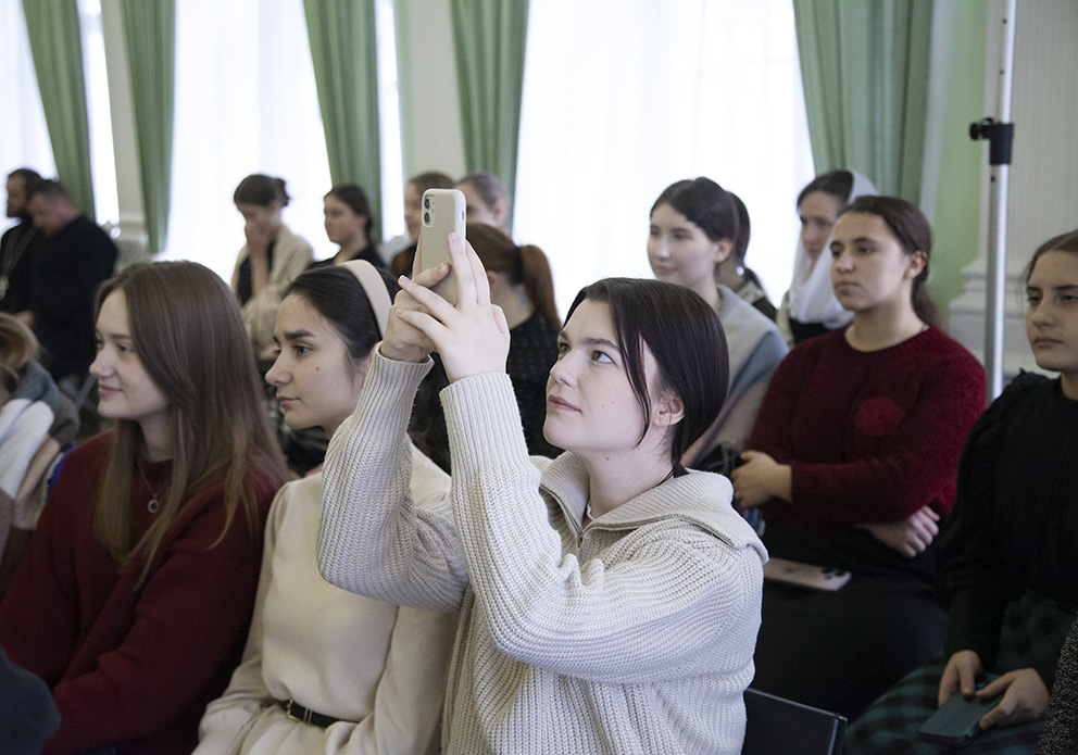 В ЯРОСЛАВСКОЙ ДУХОВНОЙ СЕМИНАРИИ ПРОШЛА ВСТРЕЧА С ВЕТЕРАНАМИ