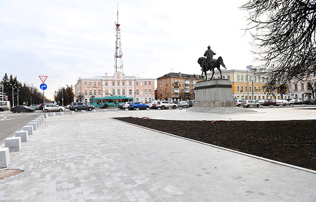 Завтра утром в Твери будут перекрыты площадь Михаила Тверского и улица Дементьева